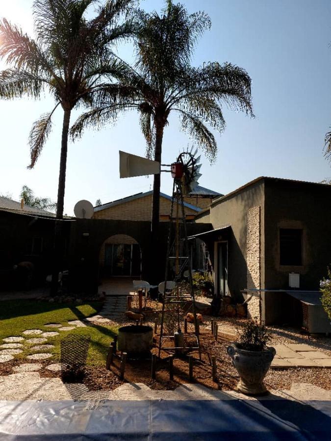 Bush Pillow Guest House Otjiwarongo Exteriér fotografie