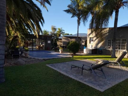 Bush Pillow Guest House Otjiwarongo Exteriér fotografie