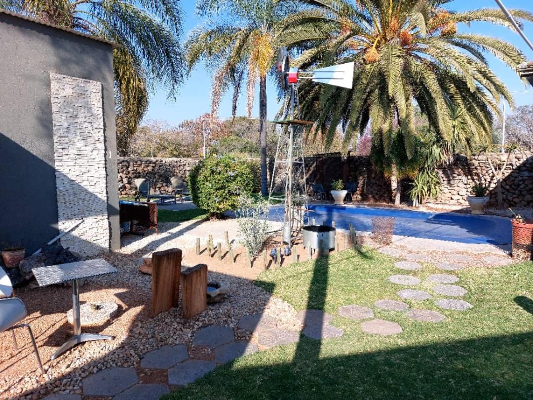 Bush Pillow Guest House Otjiwarongo Exteriér fotografie
